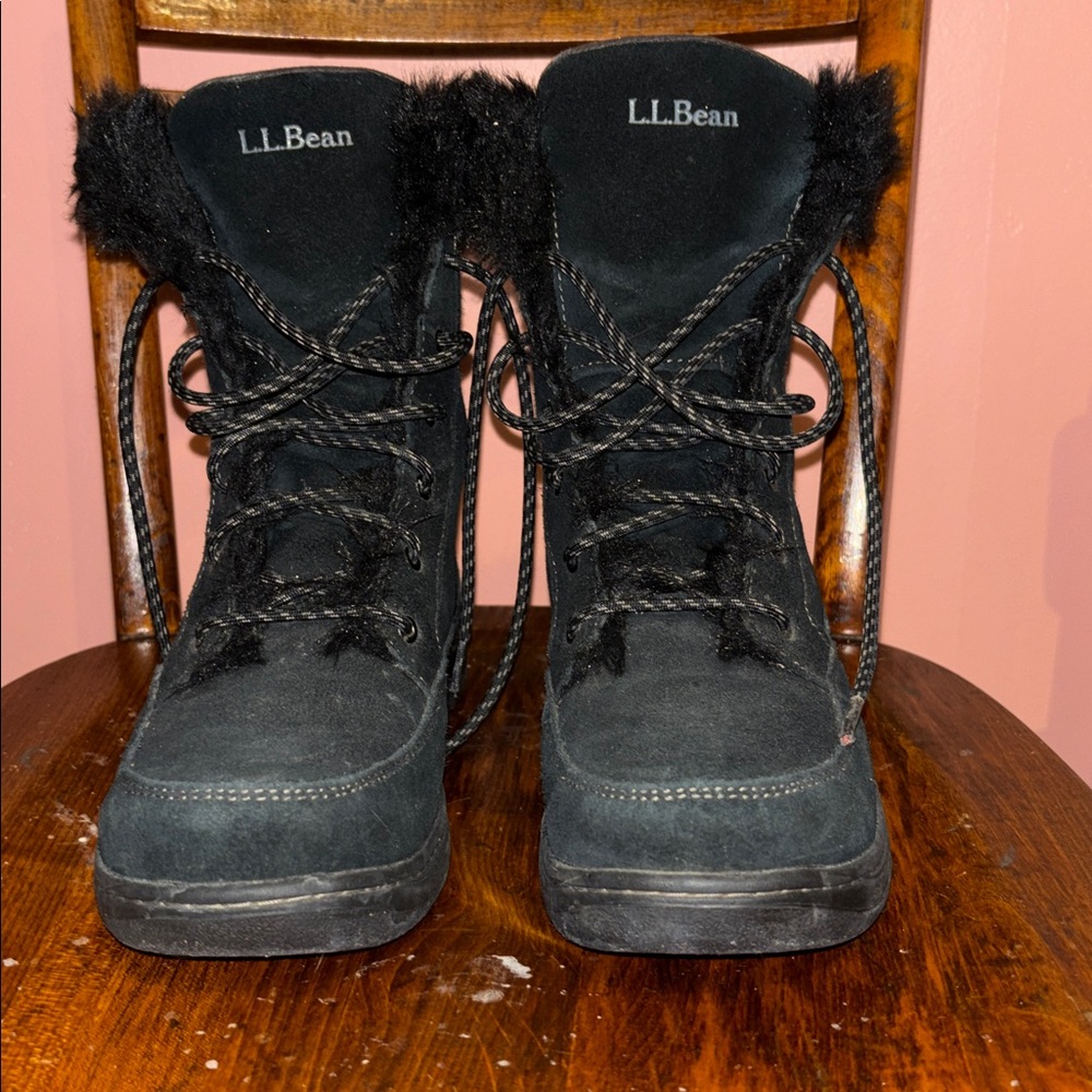 L.L. Bean Black suede size 8 100G insulation Winter Boots